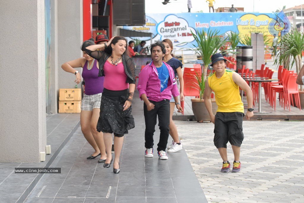 Kamban Kazhagam Tamil Movie Stills - 65 / 75 photos