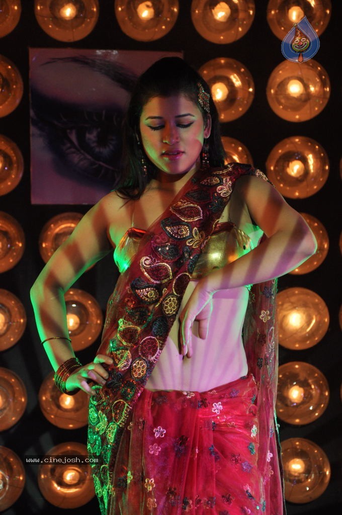 Kameena Movie PM n Hot Stills - 86 / 142 photos