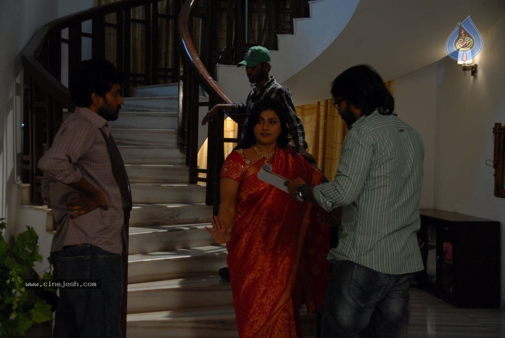 Kameena Movie PM n Hot Stills - 132 / 142 photos