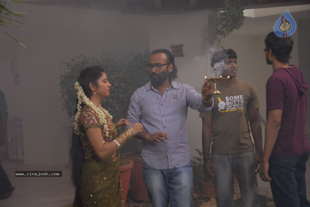 Kameena Movie PM n Hot Stills - 134 / 142 photos