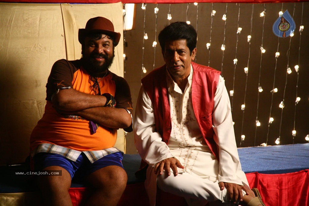 Kandathum Kanathathum Tamil Movie Stills - 40 / 60 photos