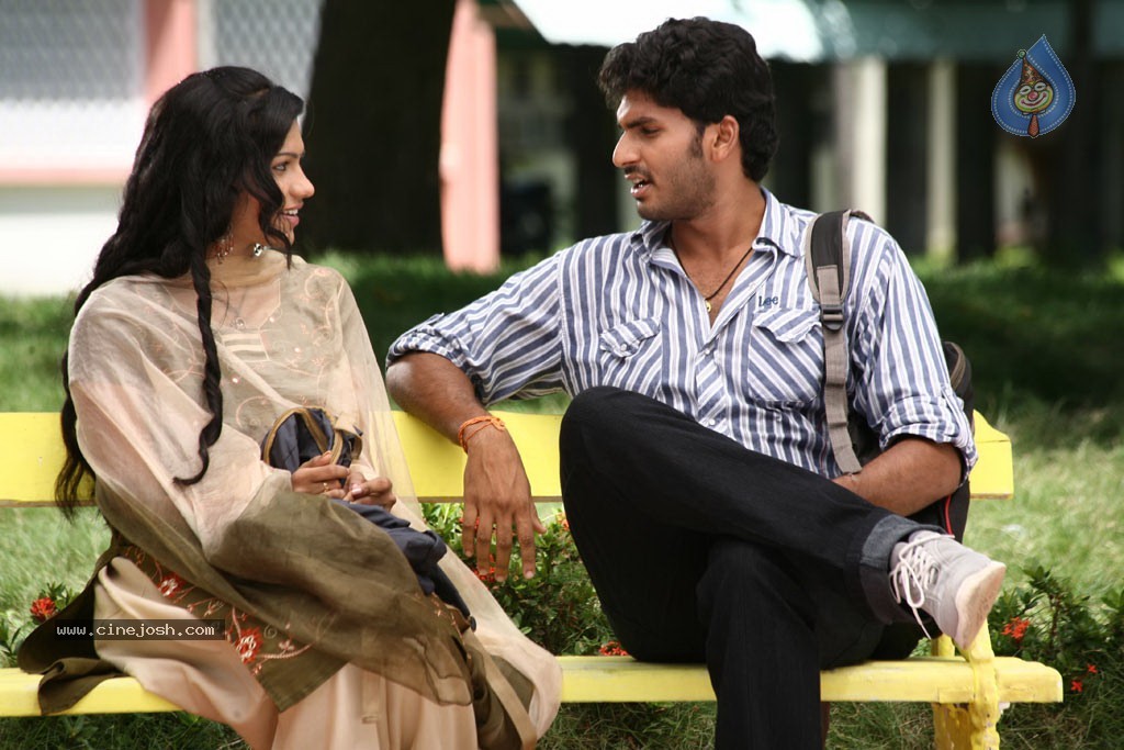 Kandathum Kanathathum Tamil Movie Stills - 57 / 60 photos