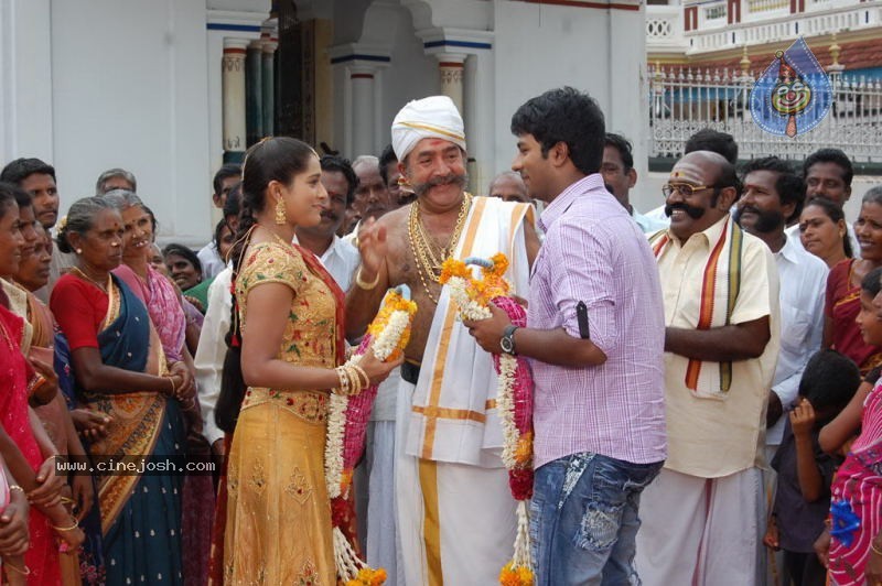 Kanden Tamil Movie Stills - 27 / 62 photos