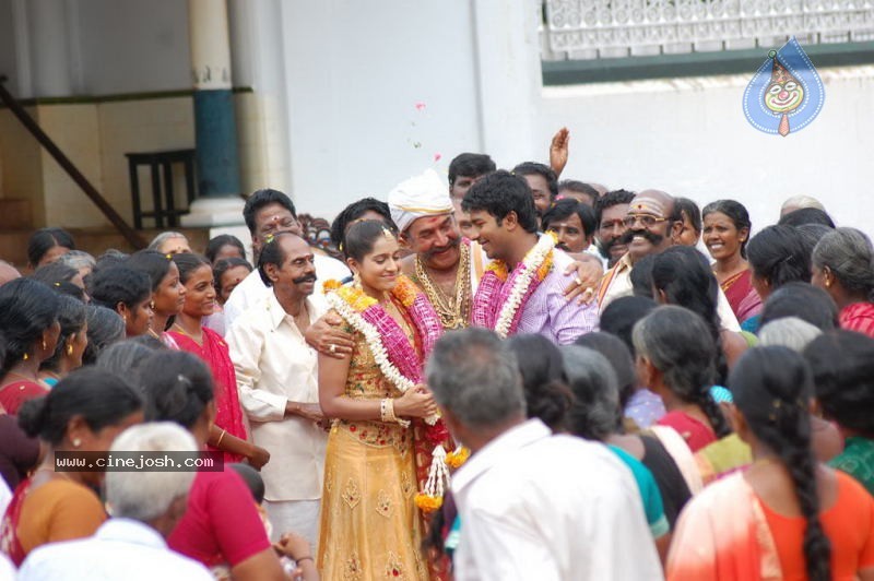 Kanden Tamil Movie Stills - 45 / 62 photos