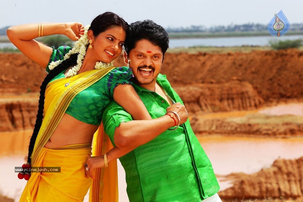 Kanniyum Kaalaiyum Sema Kadhal Tamil Movie Photos - 22 / 24 photos