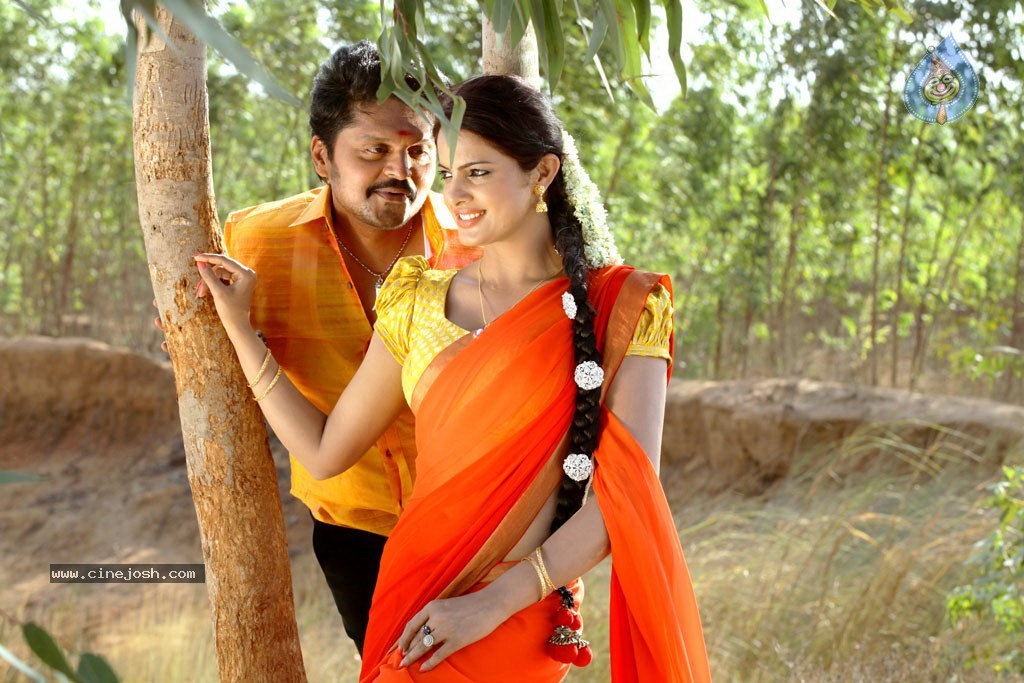 Kanniyum Kaaliyum Sema Kaadhal Tamil Movie Stills - 11 / 31 photos