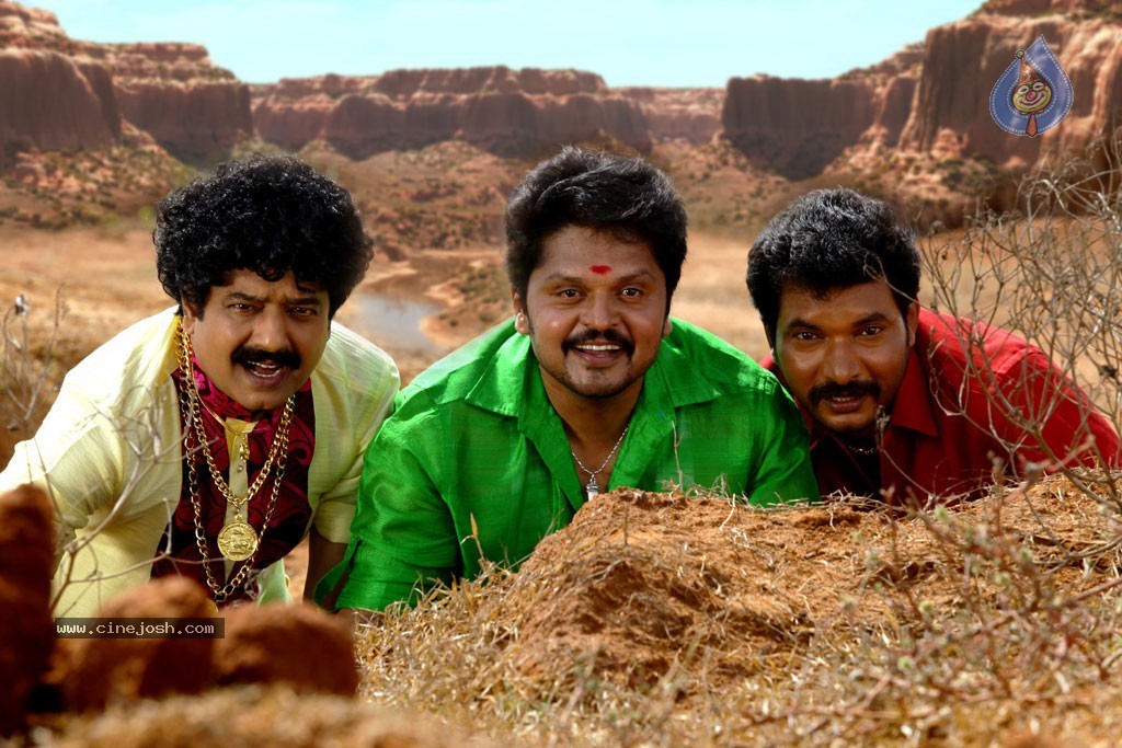 Kanniyum Kaaliyum Sema Kaadhal Tamil Movie Stills - 30 / 31 photos