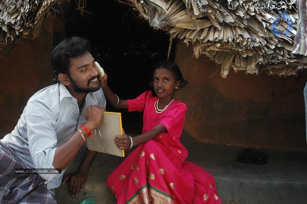 Kannukulle Tamil Movie Photos - 2 / 80 photos
