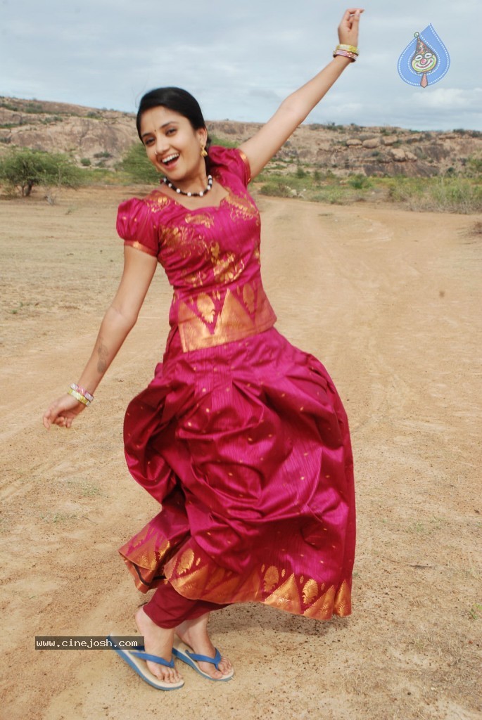 Kannukulle Tamil Movie Photos - 61 / 80 photos