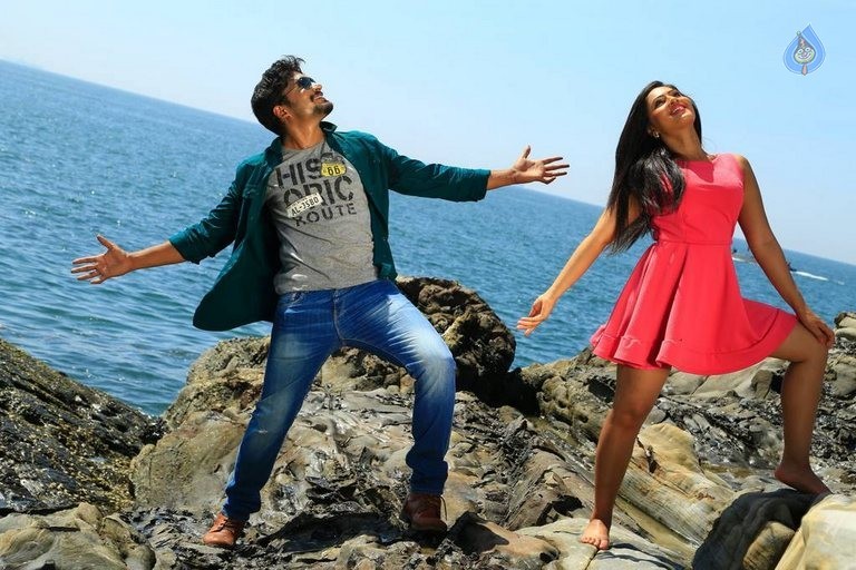 Karaiyoram Tamil Movie New Photos - 10 / 16 photos