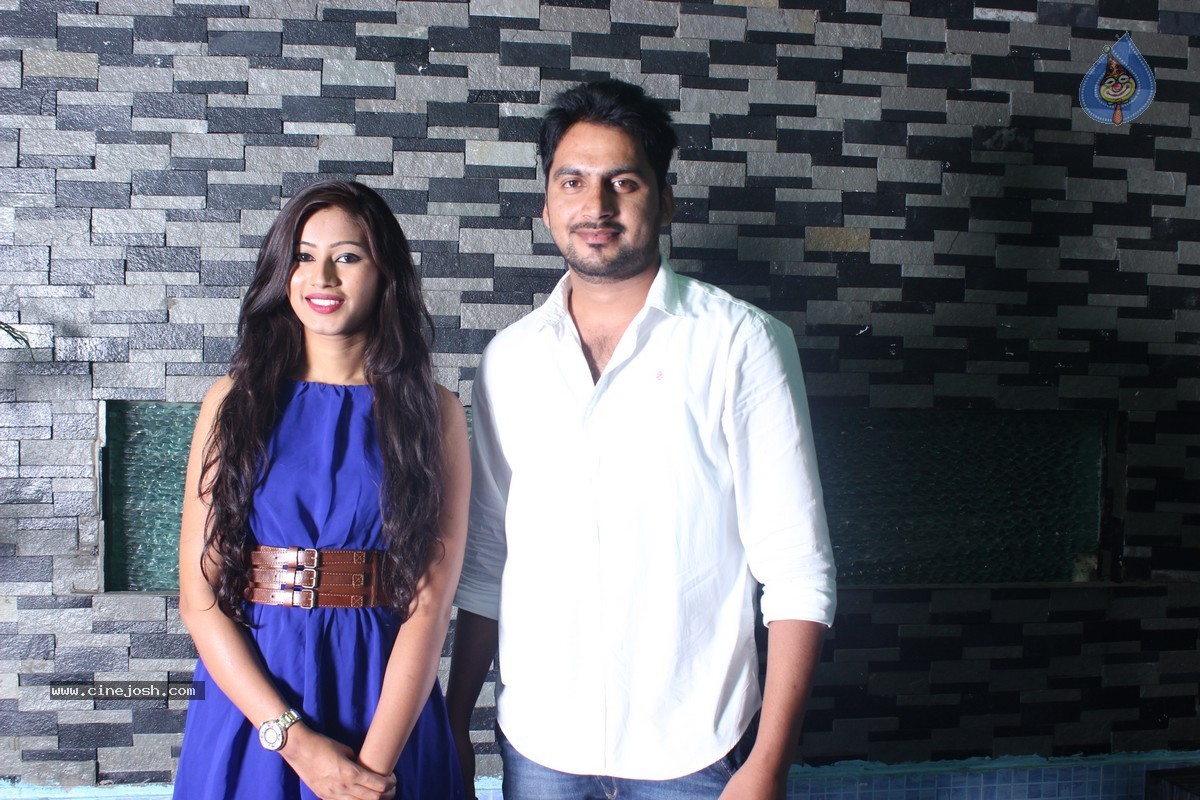 Karigeloga Eh Kshanam Movie Stills - 20 / 24 photos