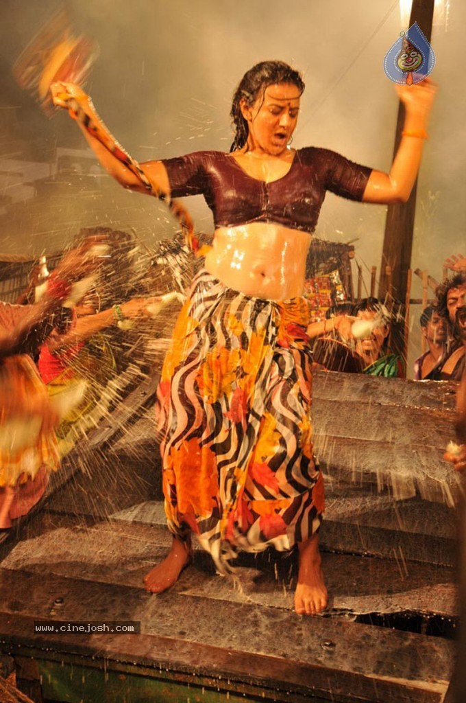 Karimedu Tamil Movie Hot Stills - 10 / 57 photos
