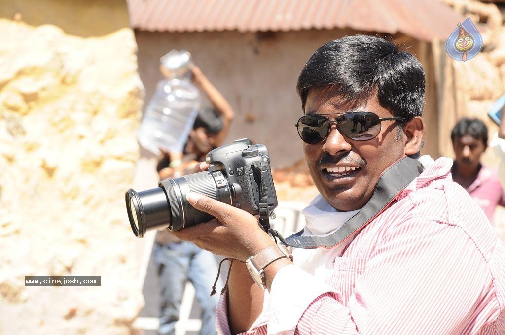 Karthika's Vaa Tamil Movie Photos - 31 / 43 photos