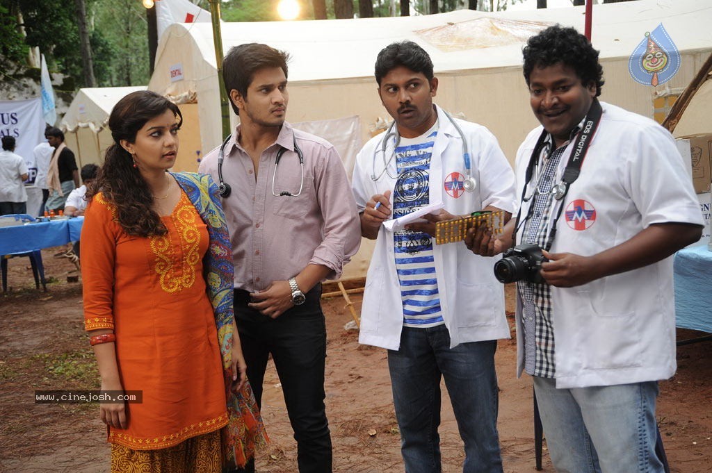 Karthikeyan Tamil Movie New Stills - 19 / 94 photos