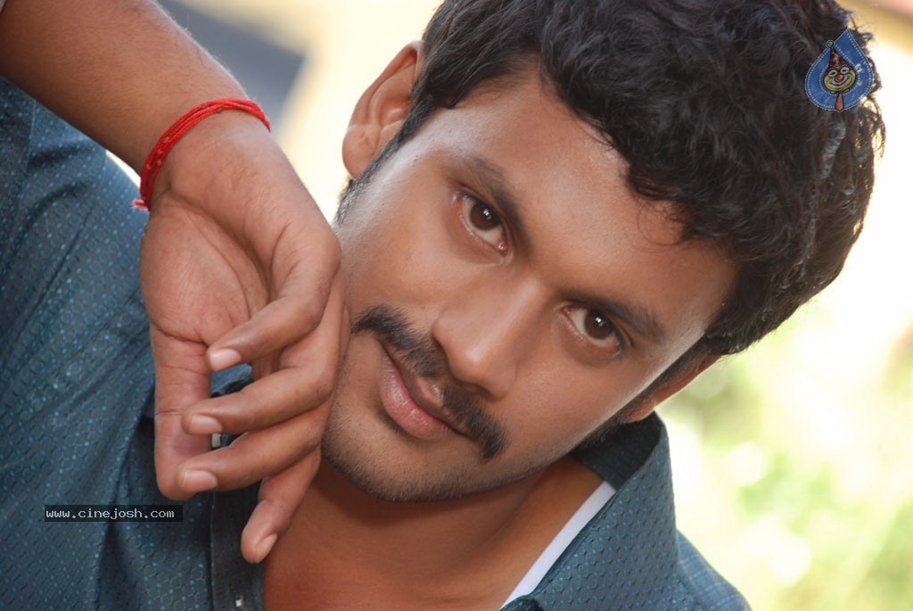 Karuvachi Tamil Movie Stills - 39 / 39 photos