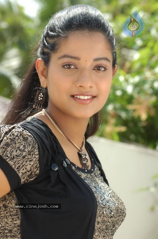 Karuvappaiya Tamil Movie Stills - 30 / 37 photos