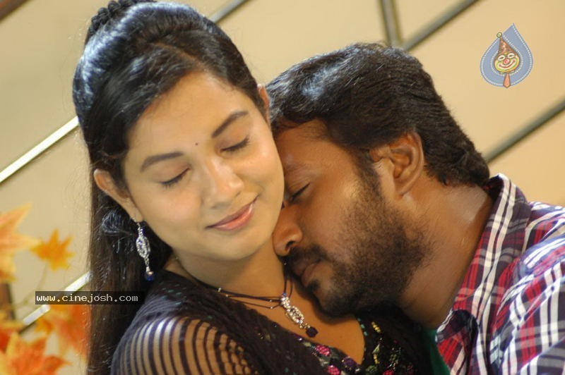 Karuvappaiya Tamil Movie Stills - 32 / 37 photos