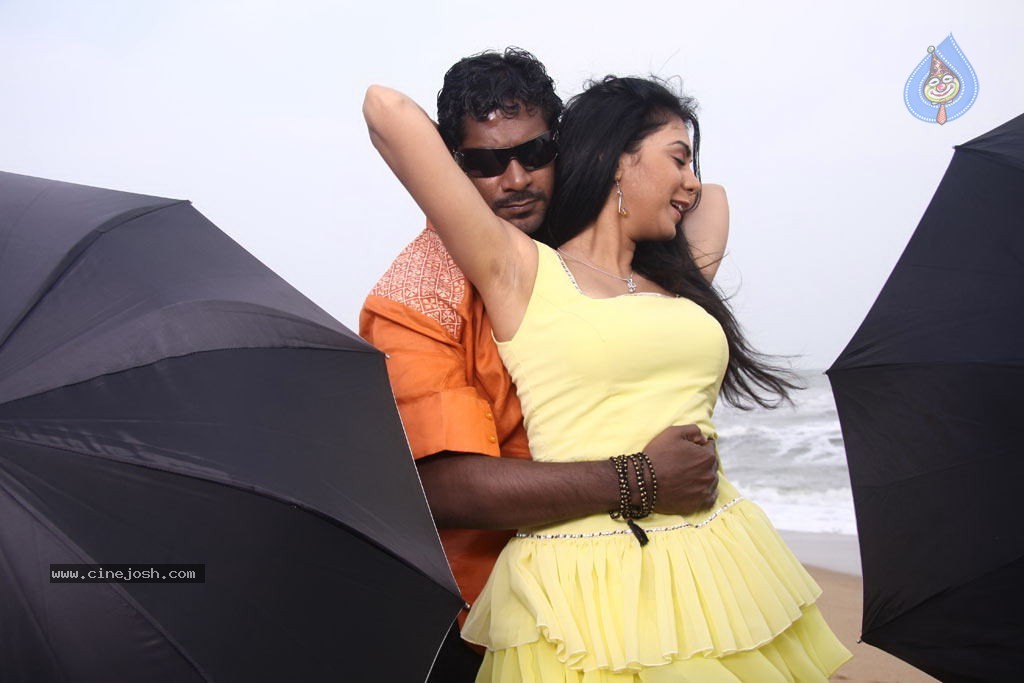Kasethan Kadavulada Movie Stills - 15 / 49 photos