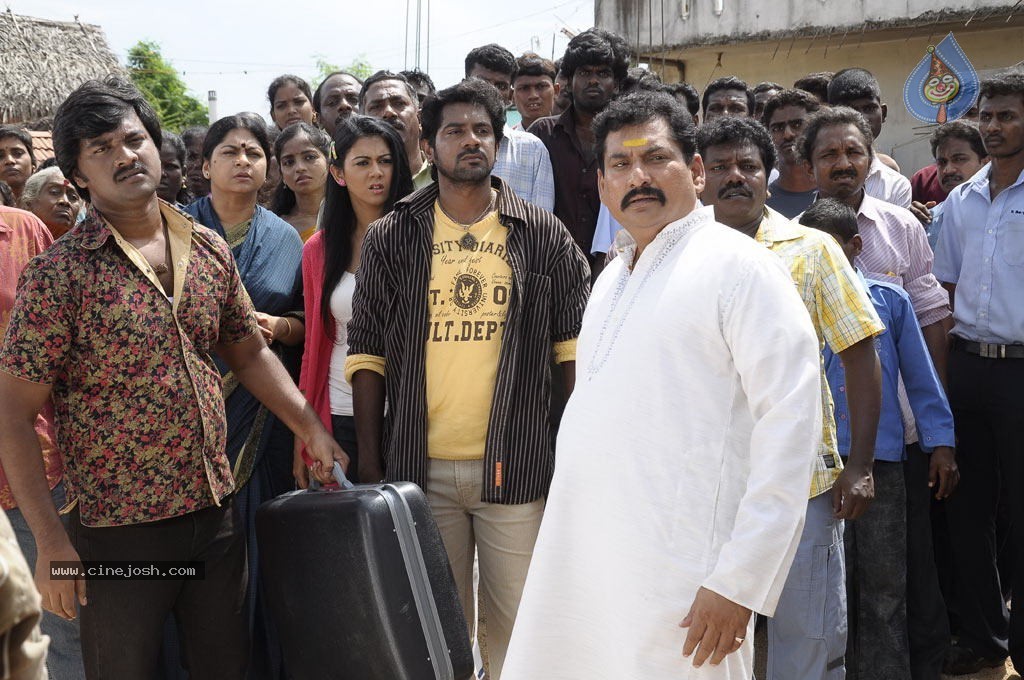 Kasethan Kadavulada Movie Stills - 43 / 49 photos