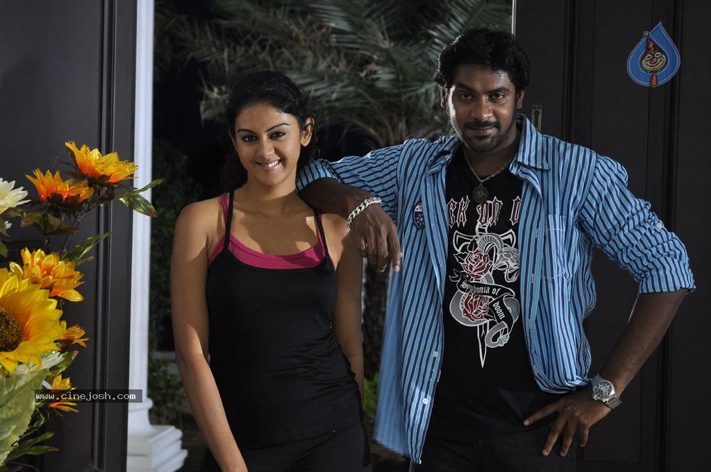 Kasethan Kadavulada Movie Stills - 44 / 49 photos