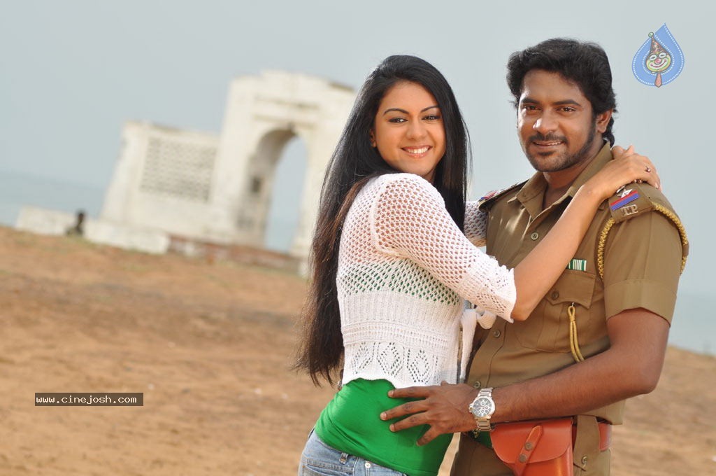 Kasethan Kadavulada Movie Stills - 45 / 49 photos