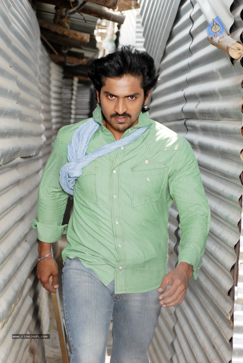 Kasko Movie - Vaibhav,Swetha Basu Stills - 13 / 59 photos