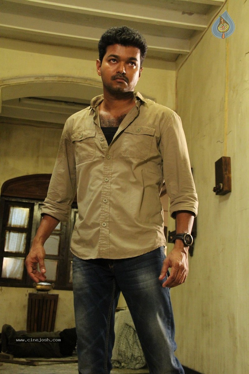 Kaththi Movie New Stills - 4 / 13 photos