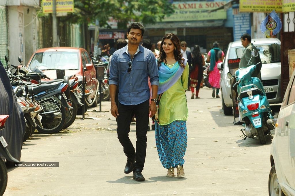 Kaththi Tamil Movie Photos - 6 / 10 photos