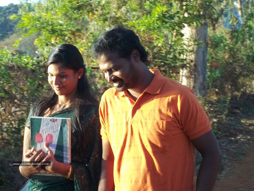 Kayavan Tamil Movie Hot Stills - 28 / 84 photos