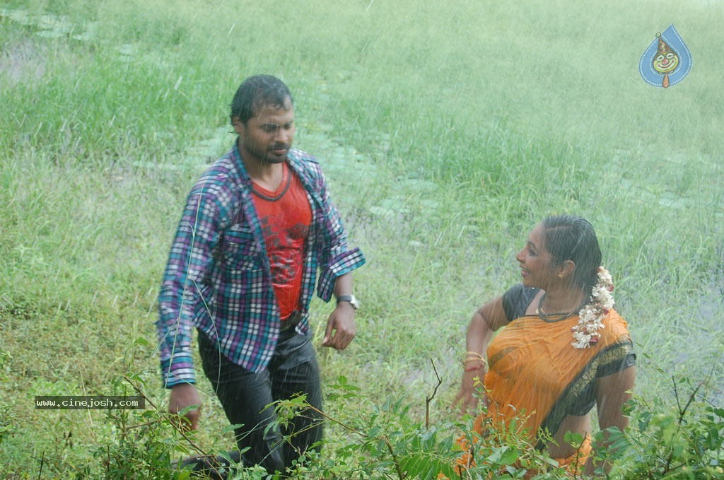 Kayavan Tamil Movie Hot Stills - 43 / 84 photos