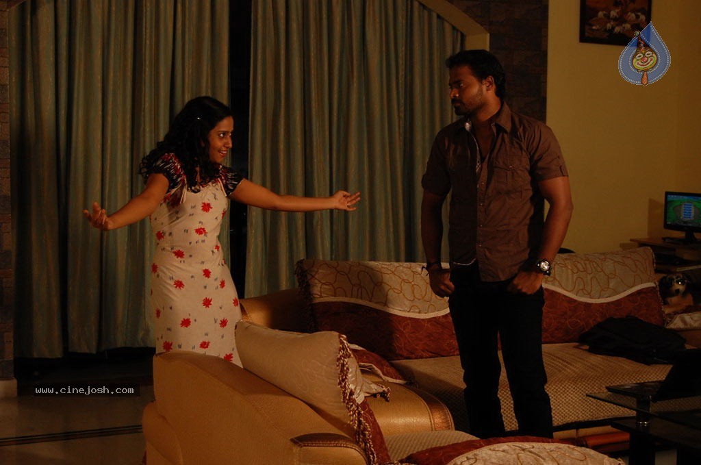 Kayavan Tamil Movie Hot Stills - 45 / 84 photos
