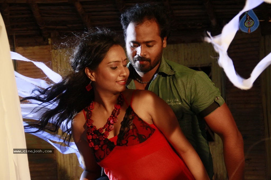 Kayavan Tamil Movie Hot Stills - 53 / 84 photos
