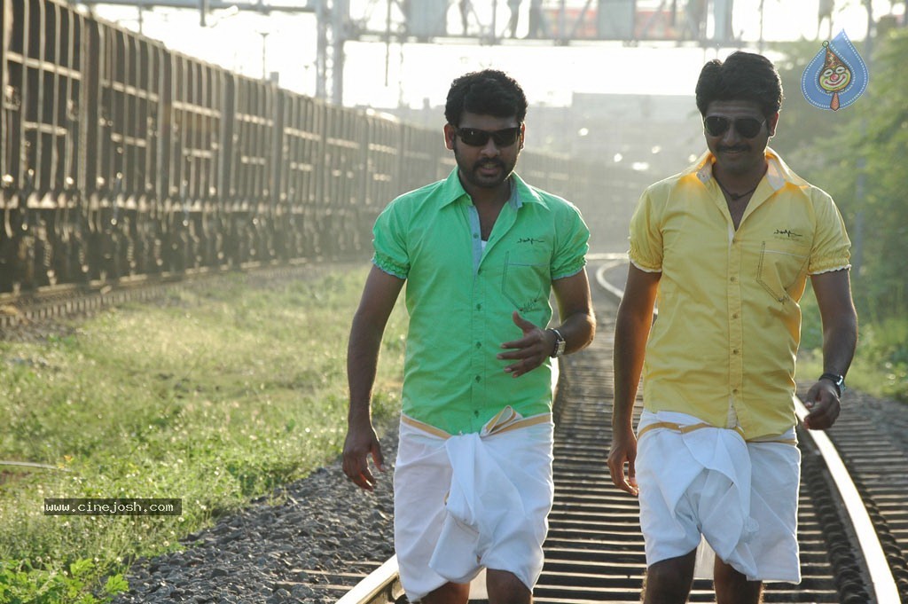Kedi Billa Killadi Ranga Tamil Movie Photos - 3 / 102 photos