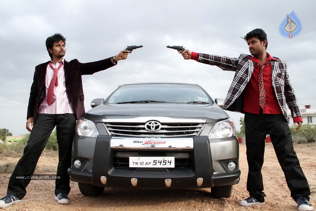 Kedi Billa Killadi Ranga Tamil Movie Photos - 87 / 102 photos