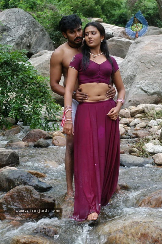 Keezha Theru Kicha Tamil Movie Stills - 19 / 36 photos