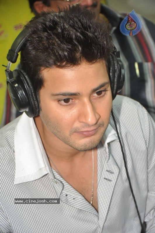 Khaleja Movie Audio Launch at Radio Mirchi - 6 / 66 photos