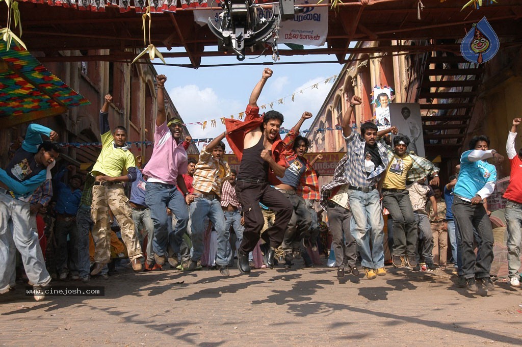 Killadi Tamil Movie New Stills - 2 / 42 photos