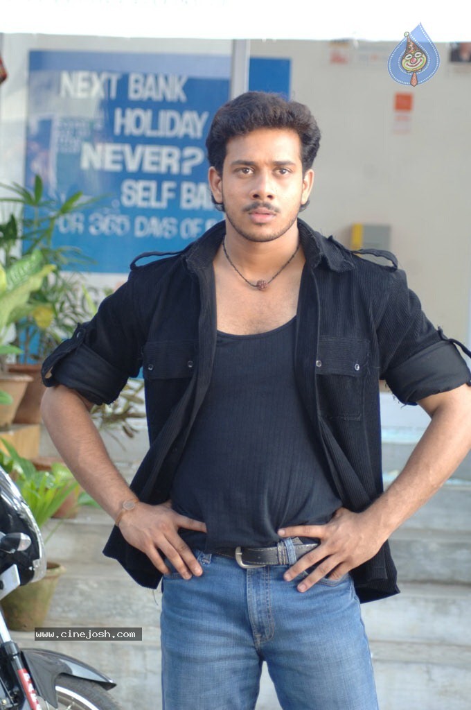 Killadi Tamil Movie New Stills - 5 / 42 photos