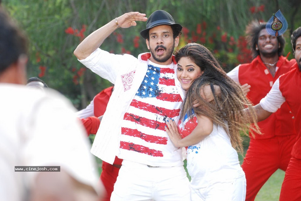 Killadi Tamil Movie New Stills - 27 / 42 photos