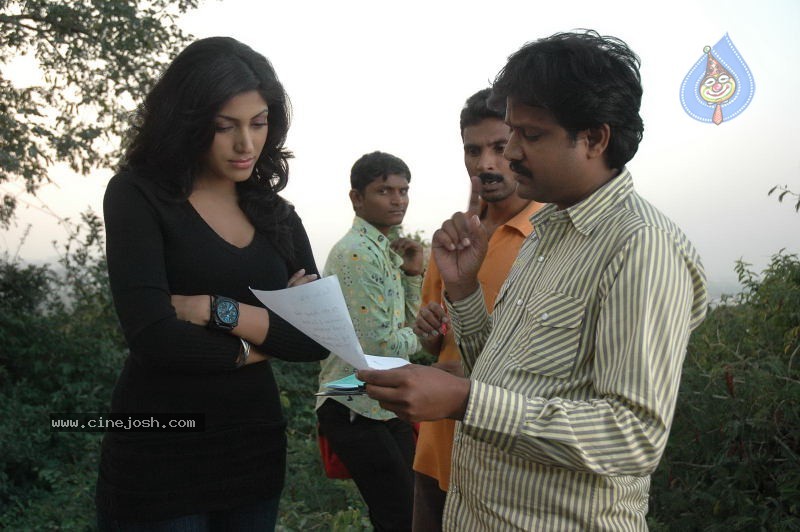 Killer Movie - Gadde Sindhura Stills - 6 / 27 photos