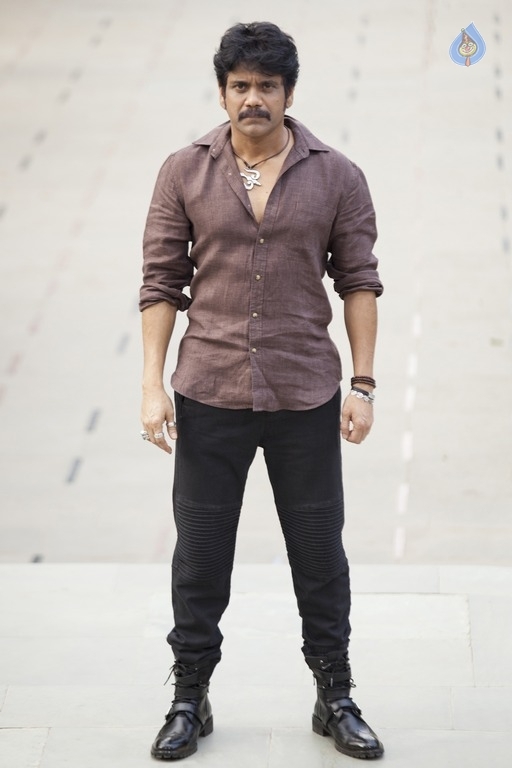 King Nagarjuna in Raju Gari Gadi 2 - 3 / 4 photos