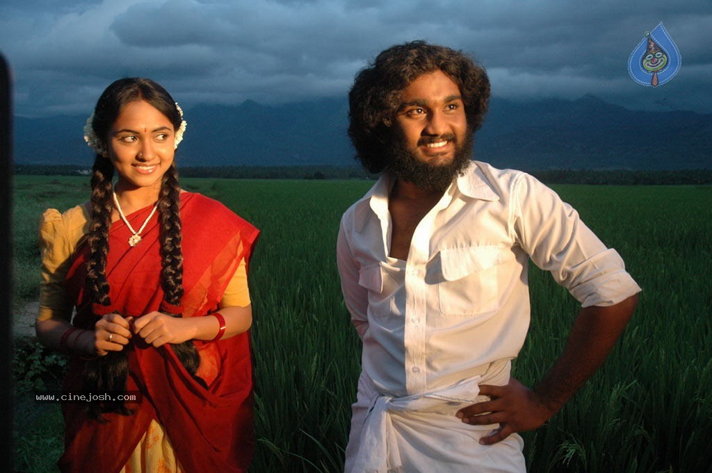Kizhakku Paartha Veedu Tamil Movie Stills - 9 / 40 photos