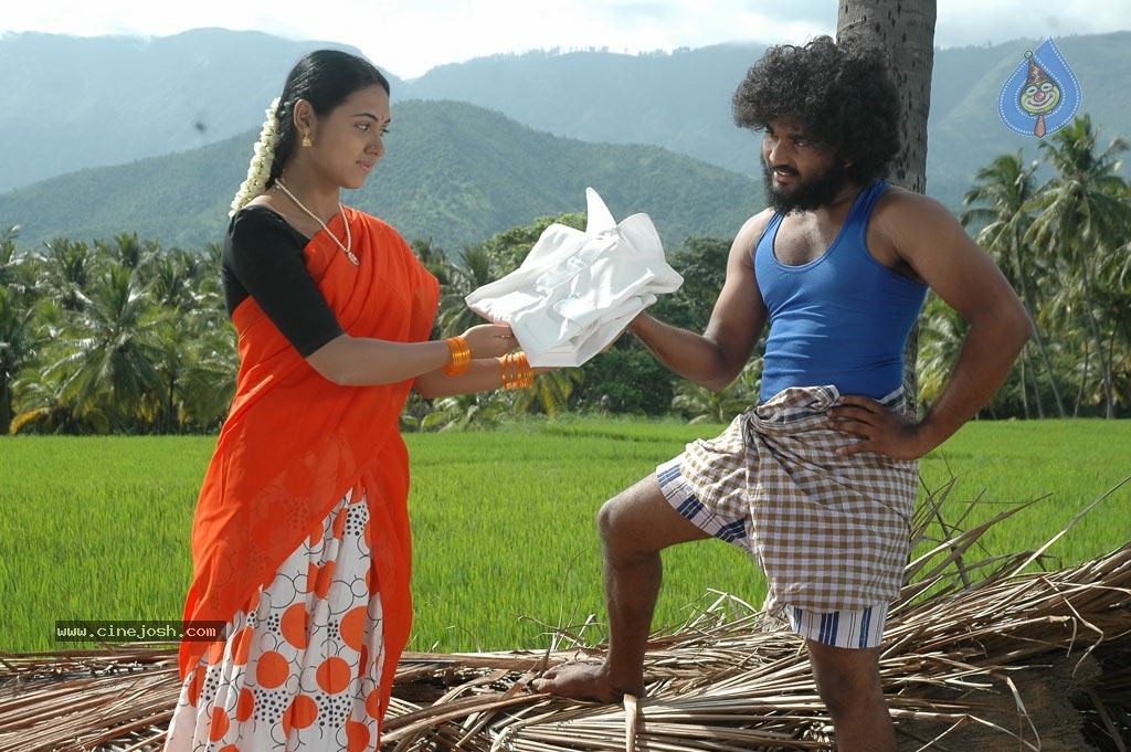 Kizhakku Paartha Veedu Tamil Movie Stills - 19 / 40 photos
