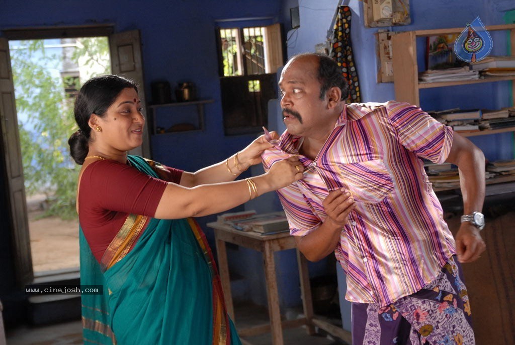 Kizhakku Paartha Veedu Tamil Movie Stills - 25 / 40 photos