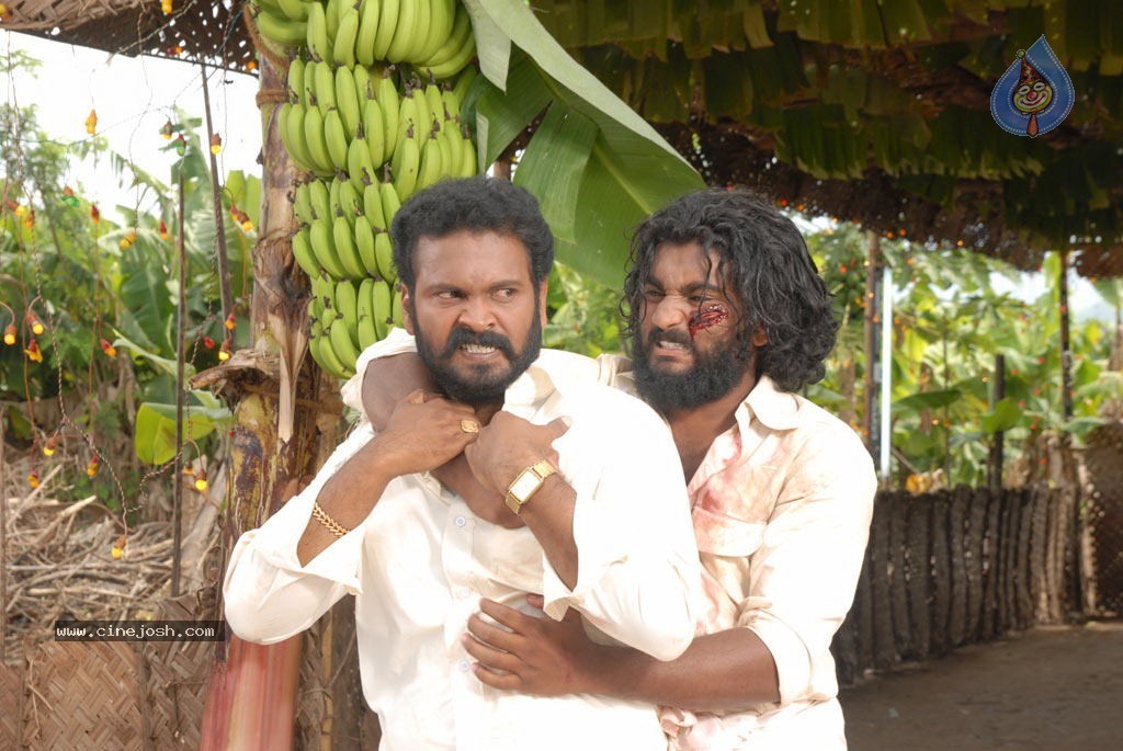 Kizhakku Paartha Veedu Tamil Movie Stills - 37 / 40 photos