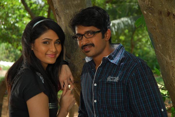 Kaffi Bar Movie Stills - 30 / 147 photos