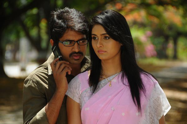 Kaffi Bar Movie Stills - 75 / 147 photos