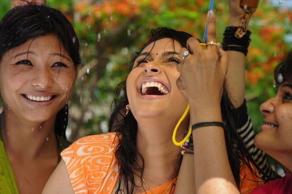 Kaffi Bar Movie Stills - 133 / 147 photos