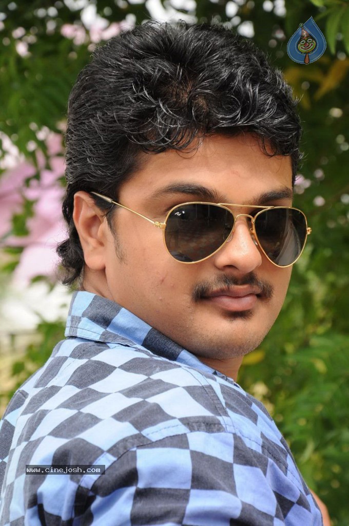 Kolagalam Tamil Movie New Stills - 9 / 37 photos