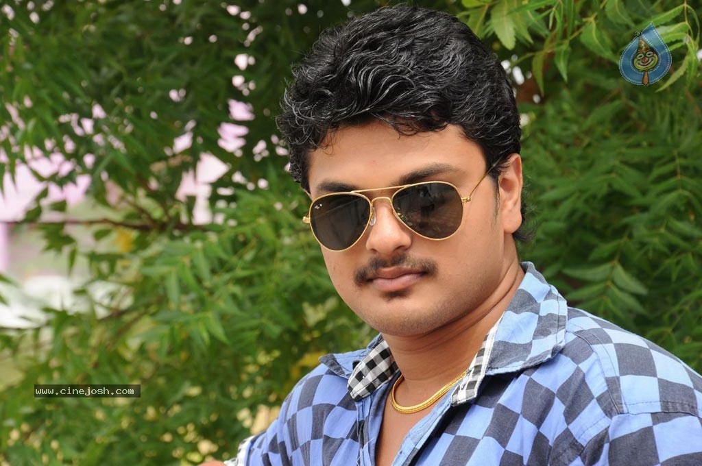Kolagalam Tamil Movie New Stills - 25 / 37 photos